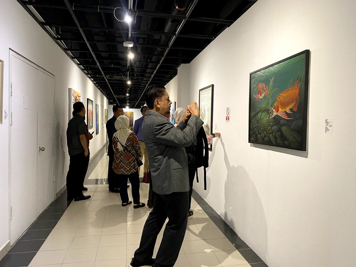 facafest2023's tweet photo. 1/2/2023 — Rombongan Veteran RTM diketuai oleh Presiden PVRTM dan Pengarah ZGB Media Sdn Bhd, Zohara Gany Mhd. Bathusha, diiringi oleh penulis lirik tersohor negara, Datuk Hajah Habsah Hassan, Profesor Madya Datuk Dr Baharuddin Aziz, serta pensyarah-pensyarah FSGK https://t.co/lh77h821qg