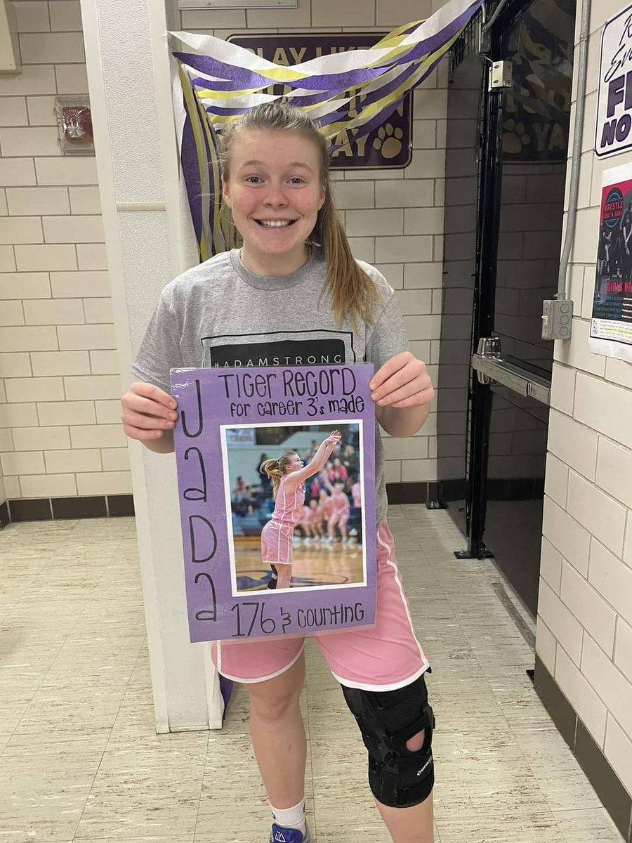 <a href="/JadaPiercy/">Jada Piercy</a> reached another milestone tonight as she became Spencer's all time leader in 3pt made in a career with 176 and counting.......
