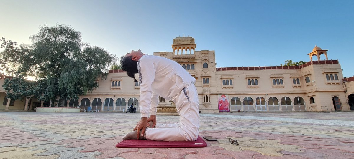 Bhawarlal Arya (@bst_arya) on Twitter photo करो योग रहो निरोग
#yogamaya_karanataja_abhiyan
<a href="/rakesh_bstpyp/">भारत</a> <a href="/Anand_arya246/">Anand Arya patanjali</a> <a href="/bhagwantkhuba/">Bhagwanth Khuba</a> <a href="/bst_official/">भारत स्वाभिमान, मुख्यालय-हरिद्वार</a> <a href="/Sanjivani_MPYS/">Sanjivani_MPYS #SocialYogi</a> <a href="/HaribanshShukl4/">हरिबंश शुक्ल🇮🇳राष्ट्रभक्त_सोशल_योगी</a> <a href="/sureshpys/">Suresh Yadav #SocialYogi🇮🇳</a> करो योग रहो निरोग
#yogamaya_karanataja_abhiyan
<a href="/rakesh_bstpyp/">भारत</a> <a href="/Anand_arya246/">Anand Arya patanjali</a> <a href="/bhagwantkhuba/">Bhagwanth Khuba</a> <a href="/bst_official/">भारत स्वाभिमान, मुख्यालय-हरिद्वार</a> <a href="/Sanjivani_MPYS/">Sanjivani_MPYS #SocialYogi</a> <a href="/HaribanshShukl4/">हरिबंश शुक्ल🇮🇳राष्ट्रभक्त_सोशल_योगी</a> <a href="/sureshpys/">Suresh Yadav #SocialYogi🇮🇳</a>