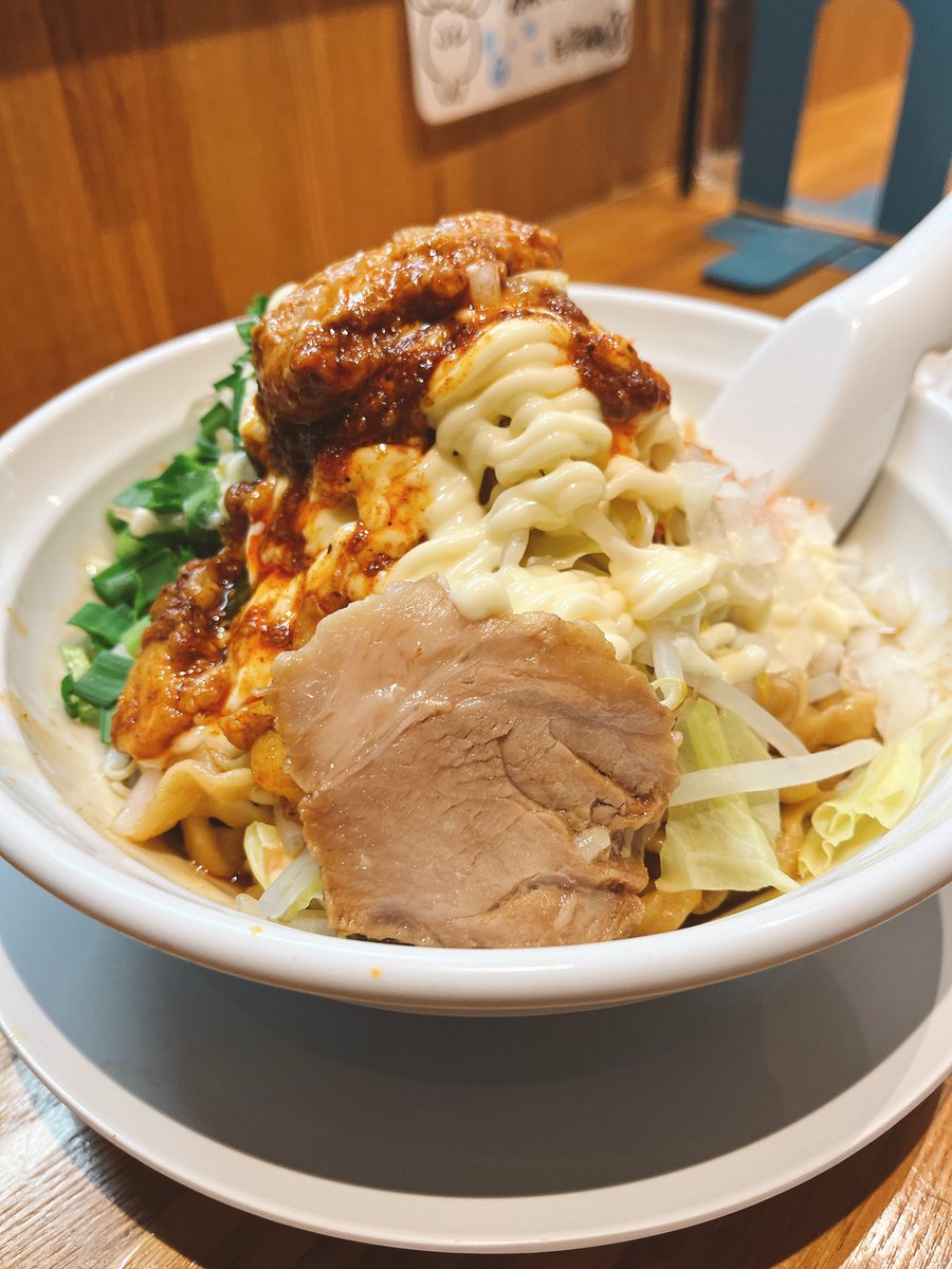 スタッフ募集中！
パート、アルバイト、社員全て募集中です。
1日3h～から勤務可能！
ご興味ある方はお気軽にDMください！