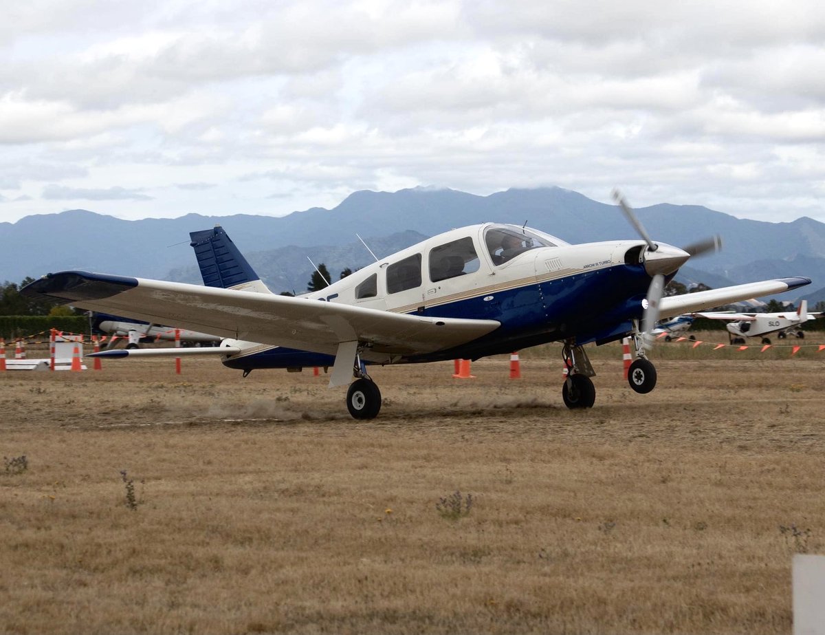 vaughndavis's tweet photo. Hoping to repeat this performance on Saturday at Omaka (that’s me coming second in a spot landing competition). Will the weather let me get there? Stay tuned! #FlyTGF https://t.co/UrEjZaeSm5