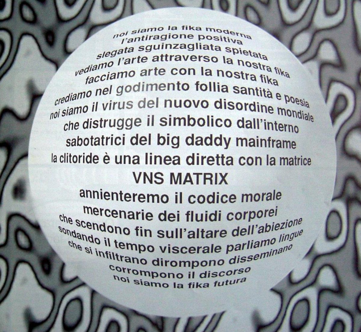 Rete: femminile singolare, oppure gli anni Novanta del Cyberfemminismo. La nascita, la ricezione in Italia e il percorso di Agnese Trocchi 
pianob.unibo.it/article/view/1…