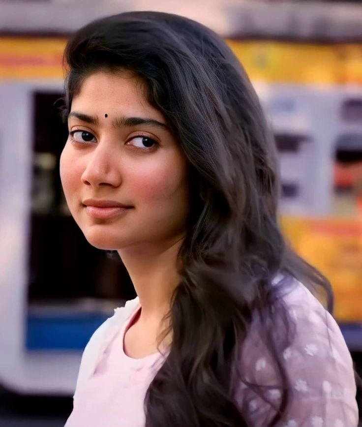 பொட்டச்சி பல்லவி on Twitter "Amma hey nee pottachiya maari ipdi oru