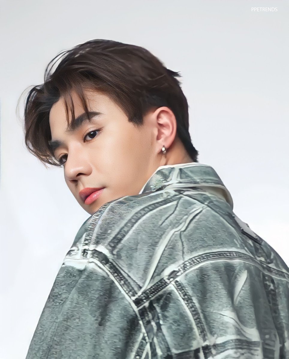 PpeTrends's tweet photo. Mint Magazine Thailand Vol.14🖤

#PerthTanapon #KDPPE
#MintVol14 #MintMagTH https://t.co/zgoa64PR0d