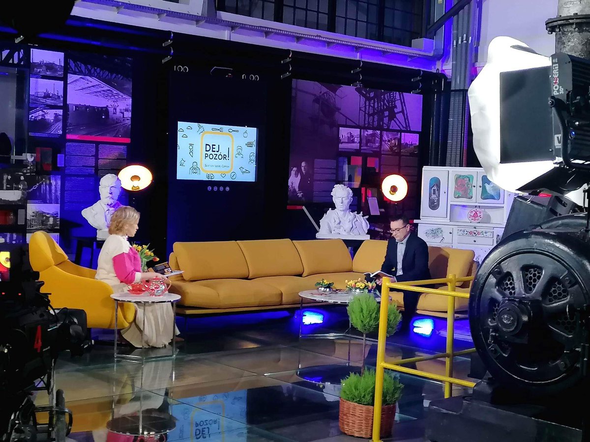 silesioshi's tweet photo. Dejcie pozōr! W programie Izoldy Czmok poôsprawialimy wczorej https://t.co/035eOhW0Sh. o mojij ksiōnżce "Utropy Micyny". Nowy "Dej pozōr" z mojim skrōmnym udziałym bydzie szło ôbejzdrzeć w nojbliższo niydziela ô 19.10 na TVP Katowice. https://t.co/OnEnw4QBf8