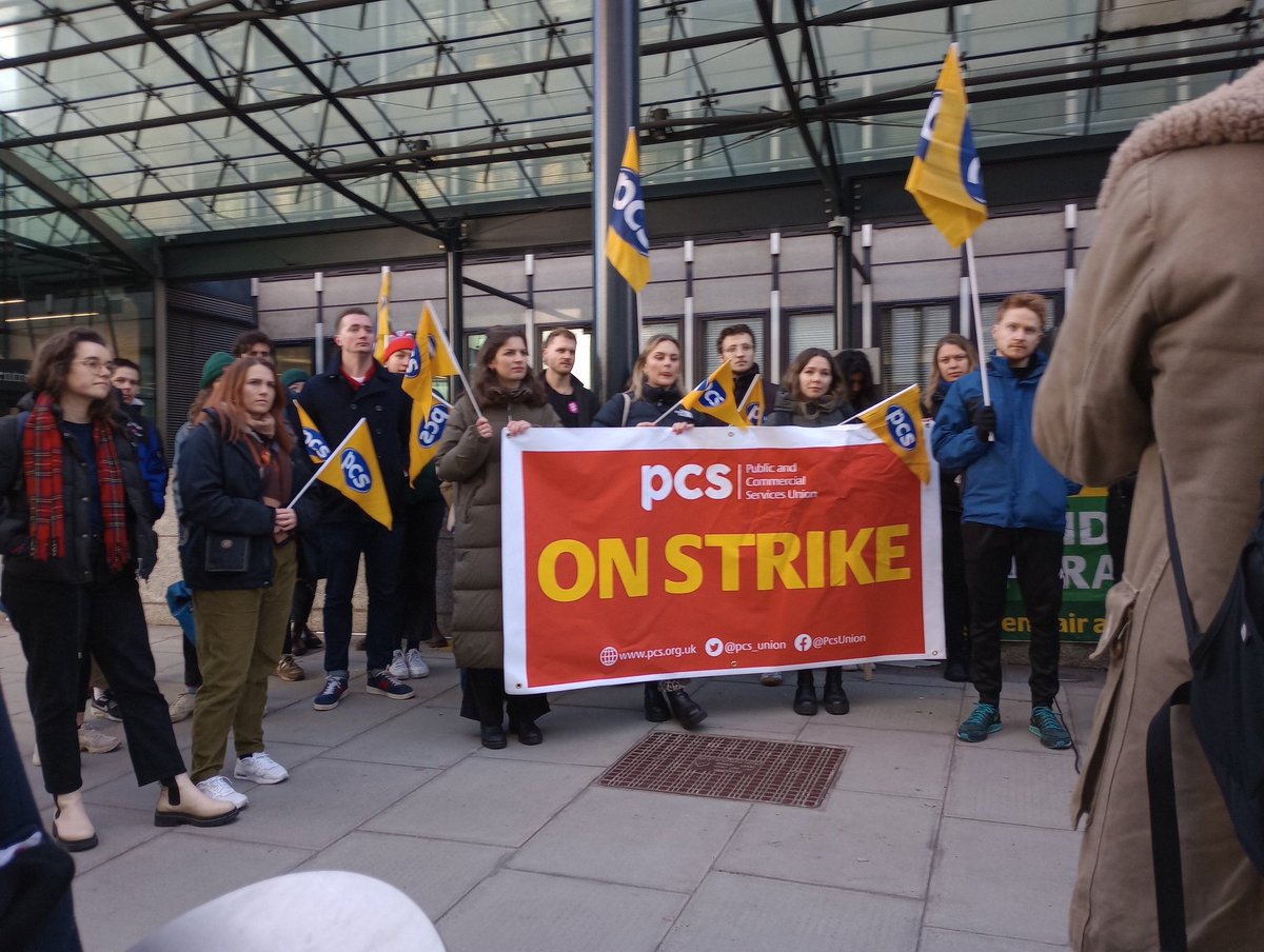 ClimatePcs's tweet image. #PCSonstrike @CommonsBEIS Defending right to #Strike and a #JusticeTransition
System change not #climatechange 
#ClimateJustice