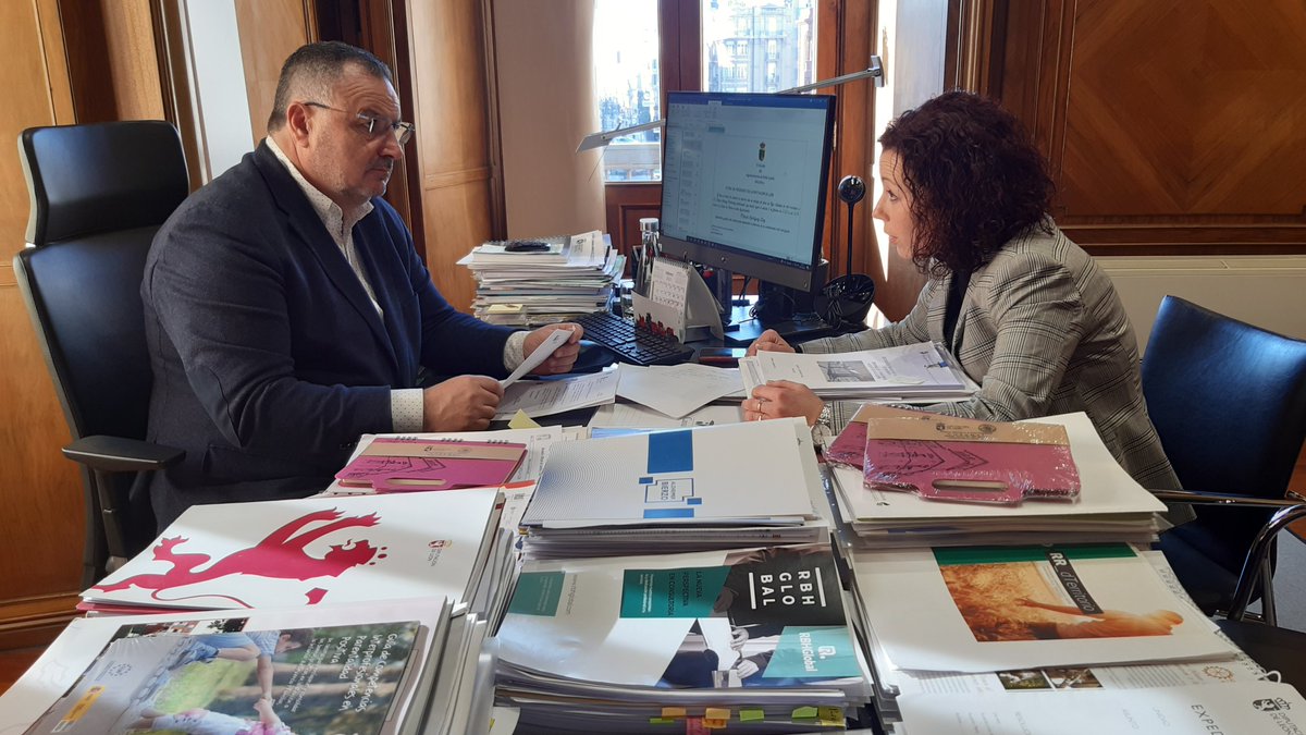 La #DiputacióndeLeón financia la formación en asistencia sociosanitaria de 30 personas del medio rural. 
El curso se desarrolla en colaboración con <a href="/UNED_Ponferrada/">UNED-Ponferrada</a> y @Coceder y el plazo de inscripción está abierto hasta el 10 de febrero. 

➕info👇
dipuleon.es/newsSearchActi…