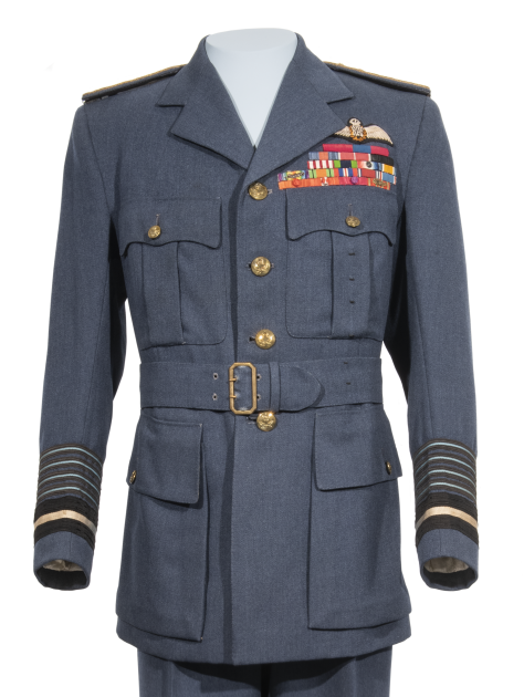 RAFMUSEUM's tweet photo. #ObjectOfTheDay : Officer's Uniform, B/G, Ptn 1920 which belonged to Marshal of the RAF Sir Cyril LN Newall. He retired from the RAF in OCtober 1940, was appointed Governor-General of #NewZealand and later became MRAF Baron Newall of Clifton upon Dunsmoor.
#rafuniform #mraf https://t.co/lSouh8jPZM