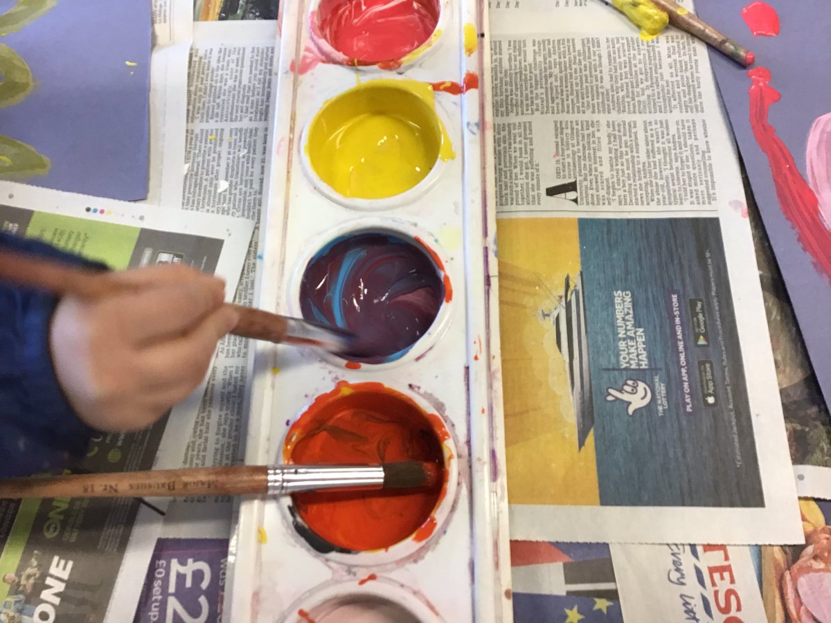 MrsTylerRPS's tweet photo. We are having so much fun exploring colour mixing and painting patterns in Nursery! 🎨@RedesdalePrim https://t.co/sQhgQqthc8