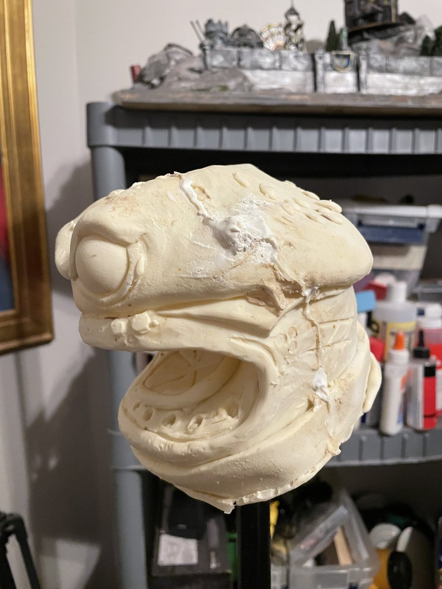 GruntVeizatun's tweet photo. First casting of a Zombie Hamburger puppet. And They say the last of us has an “original take” on Zombies? PAH! #puppet #puppetry #creaturepuppet https://t.co/kmb70qGzbj
