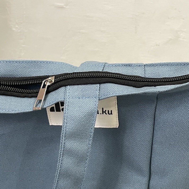 racunambis's tweet photo. totebag zipper series prassaku✨

https://t.co/nj5NfuKx1j https://t.co/c1erKpc98E