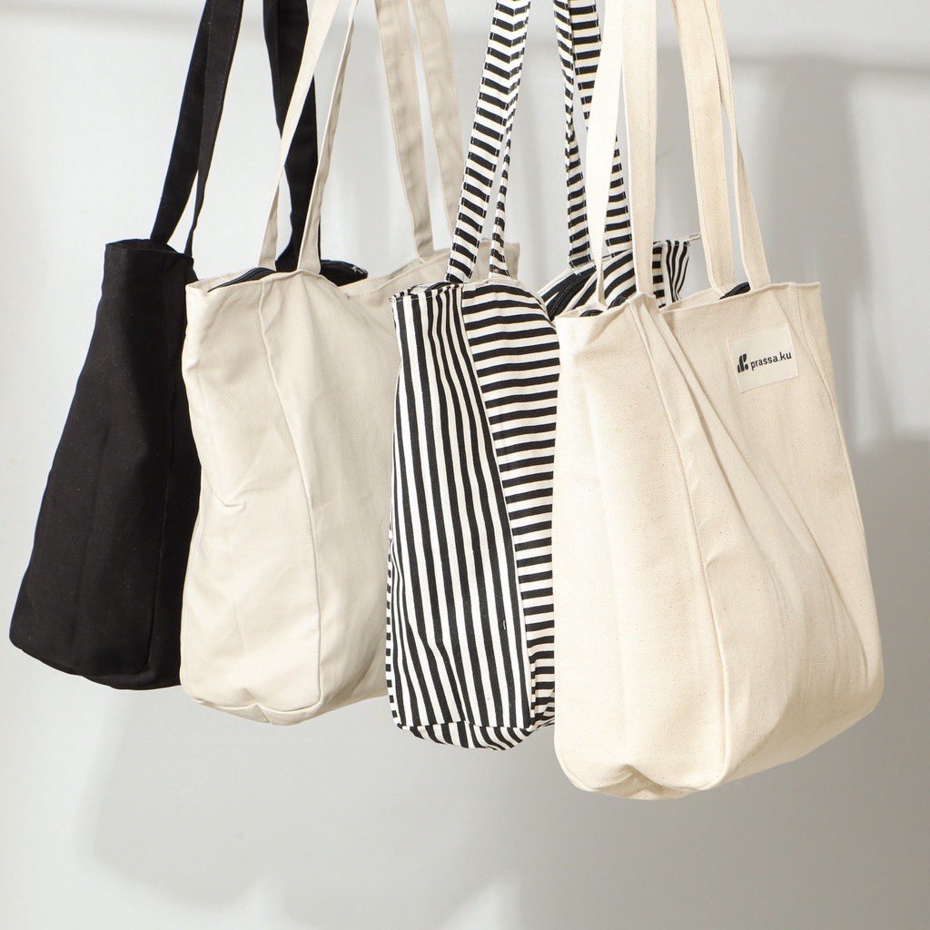 racunambis's tweet photo. totebag zipper series prassaku✨

https://t.co/nj5NfuKx1j https://t.co/c1erKpc98E