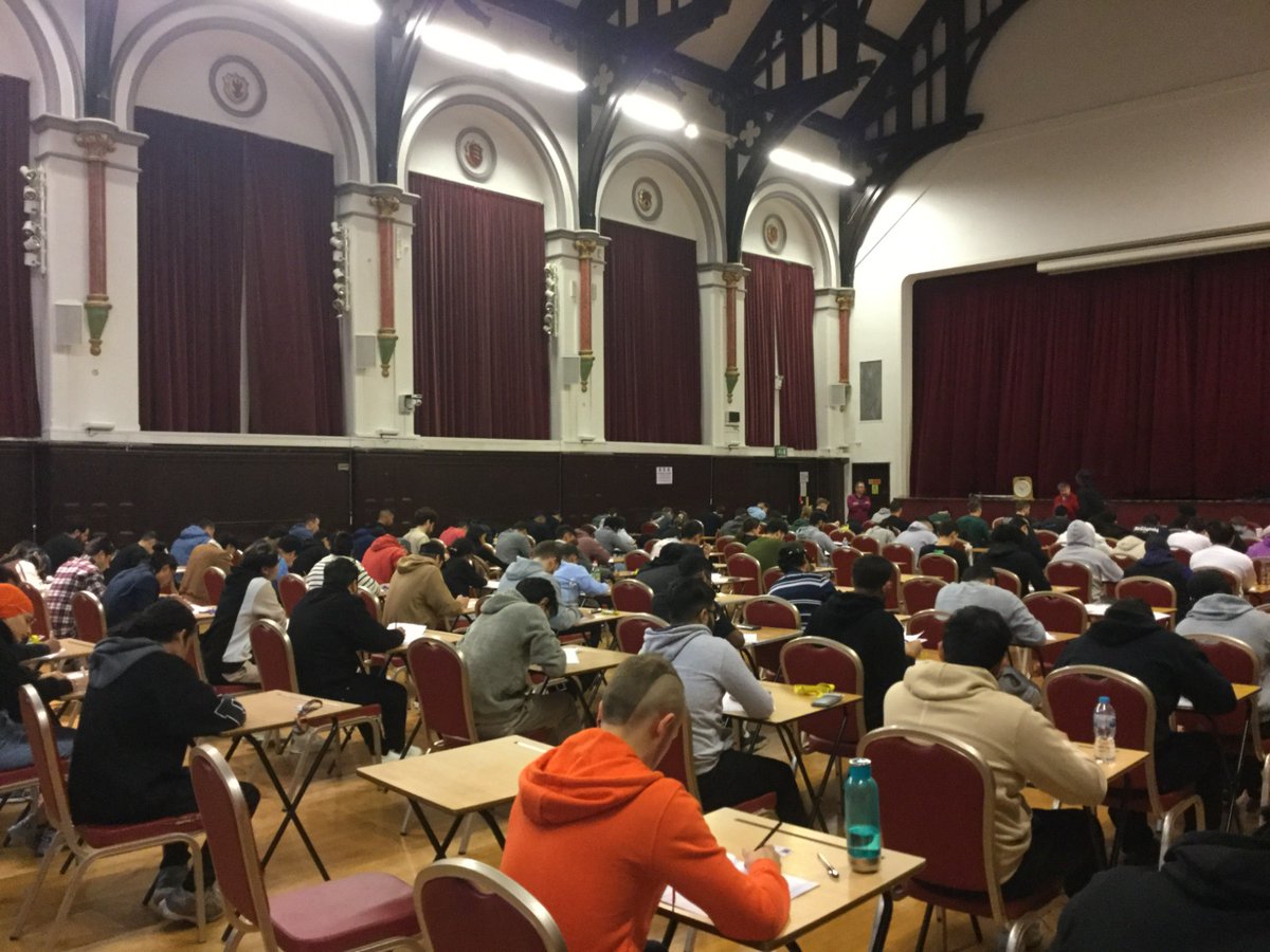 DrFDinmohammadi's tweet image. Having run our large cohort examination in our Artificial Intelligence course at the University of West London @UniWestLondon @TheIET @bcs @UKHEA #ArttificialIntelligence #Bigdata #MachineLearning #DeepLearning #DataScience