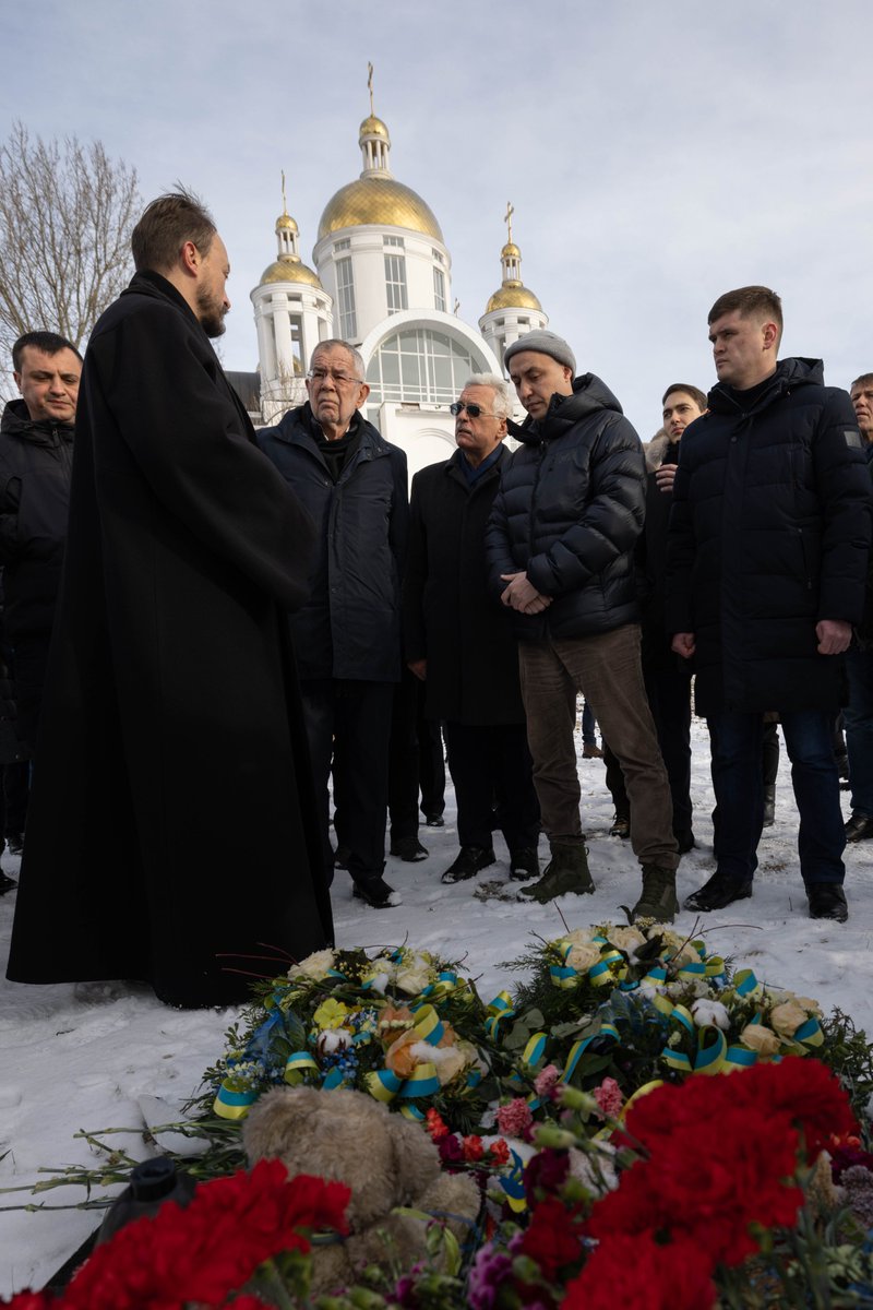 Federal President Alexander Van der Bellen visits Bucha/Ukraine and and mourns for killed civilians.