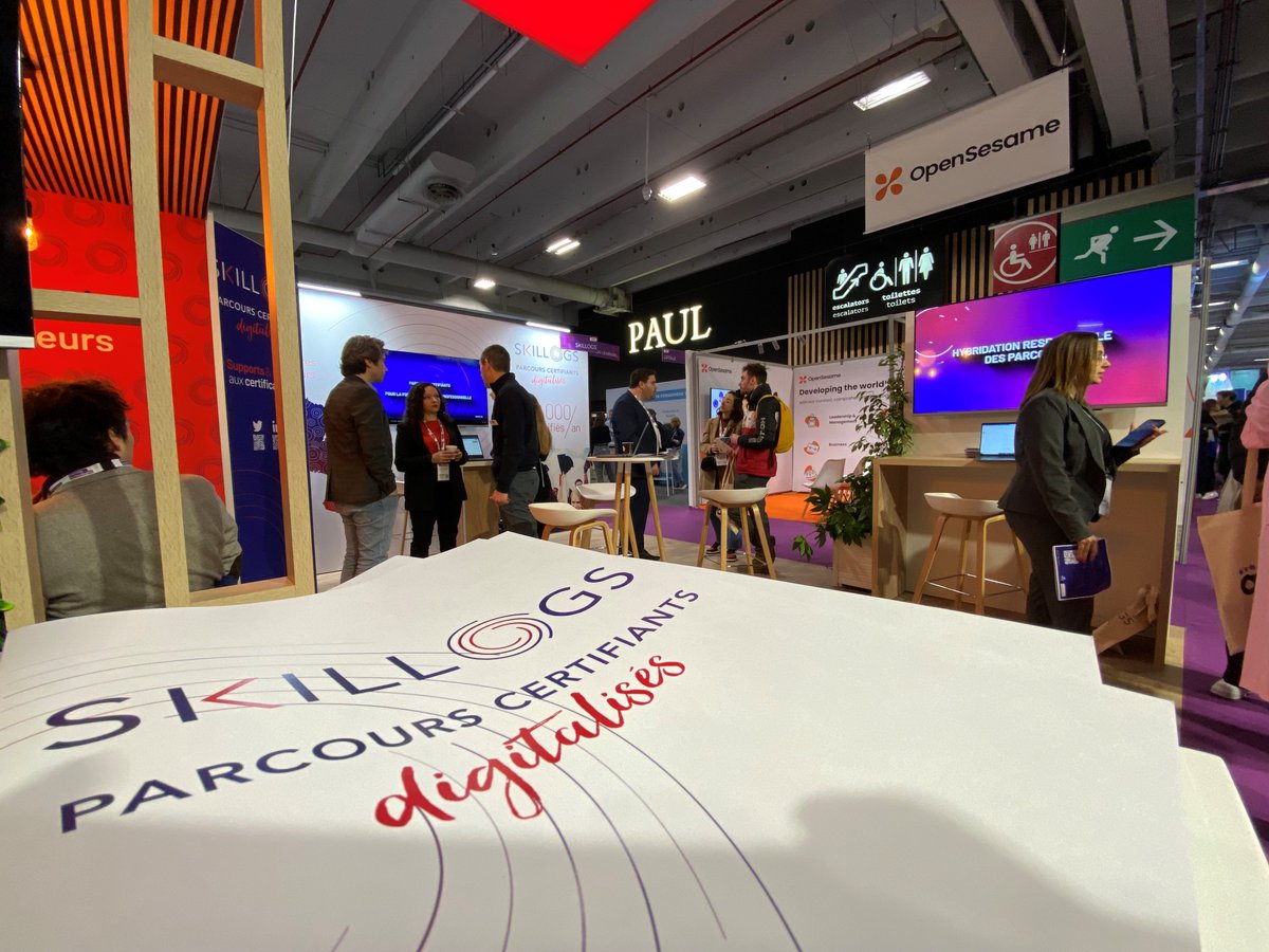 C3Groupe's tweet photo. Jour J! On vous attend sur le salon @learningtechnologies sur le Stand -T60.
👉 Ils vous présenteront les parcours certifiants digitalisés RNCP-RSCH 
👉Vous rencontrez notre équipe supports et services engagée pour les certificateurs
Votre badge ici : https://t.co/khR1B2BMhZ https://t.co/F1fO83ALeq