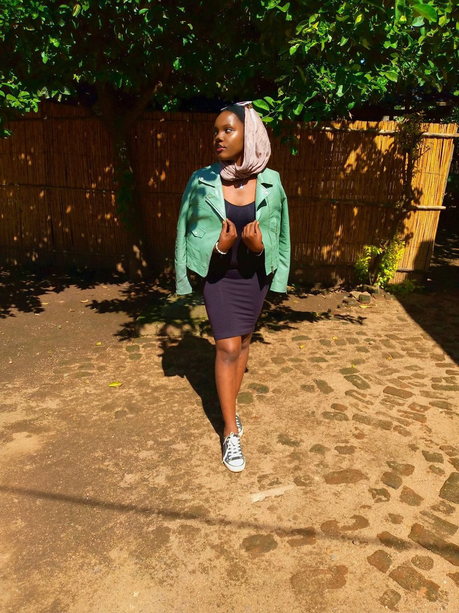 black_gurrl's tweet photo. blackchild 🌚🖤
#FirstWednesdayofthemonth https://t.co/kKOp2dFeAU