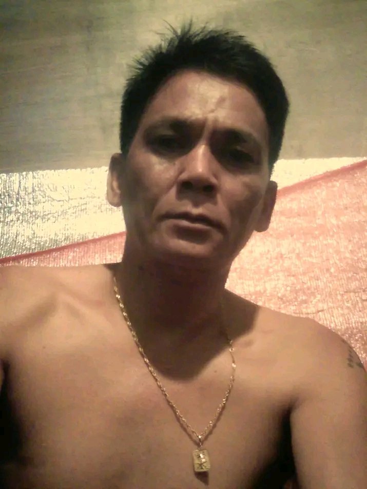 HotDadd49780877's tweet photo. Pogi ni daddy guard sarap pa🥰🫦 https://t.co/McAzYC5AZU