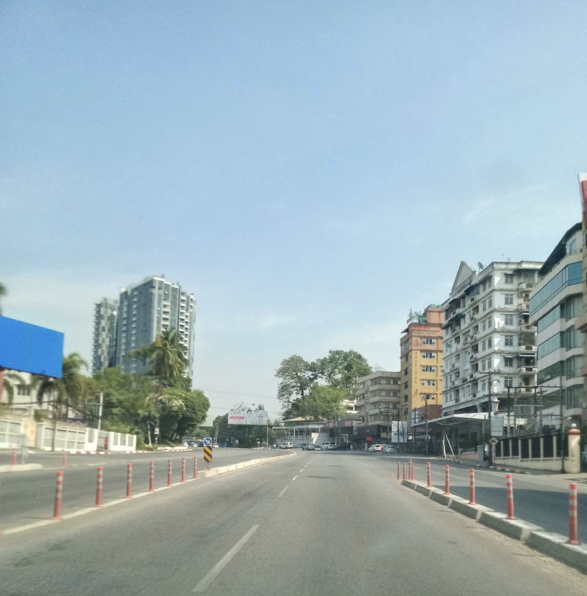 bloggernpl's tweet photo. Today, People participated in Silent Strike in Yangon and Google Map showed that all roads are empty. #WhatsHappeningInMyanmar #SilentStrike https://t.co/hcUysiaWvN