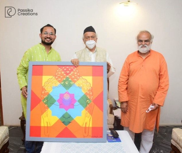 PASSIKACREATION's tweet photo. One of my painting gifting to Shri Bhagat Singh Koshyari ji
Governor of Maharashtra @BSKoshyari 
Follow My Art In Twitter :- @PASSIKACREATION 
@DhyanPassika 
  #Buddha #art #painting #drawing 
#media #Twitter #Maharashtra #acrylicart #drawing https://t.co/yYv6Fctd4e