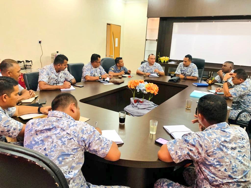 WismaLumut's tweet photo. Mesyuarat Koordinasi Ketiga Program Seniorate Command and Commnunication (SCNC).
@HisyamHarun3372
@PakLongMie78 @azrul6695
#BackBoneRMN https://t.co/NEdWo3A9QH