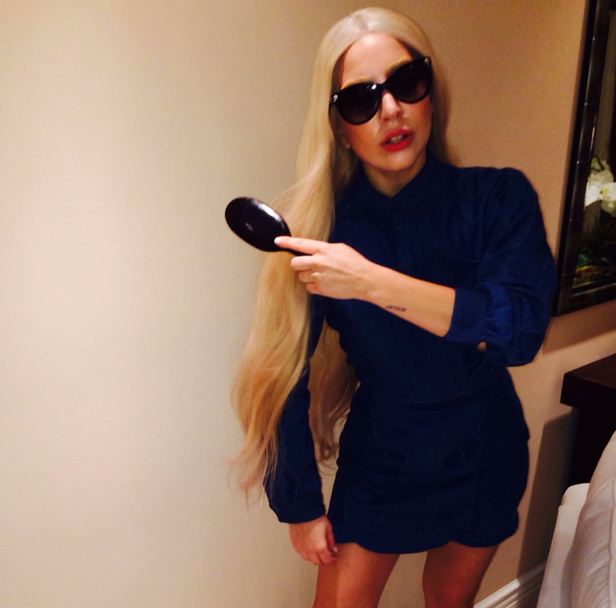 ThrowbacksGaga's tweet photo. On this day, 9 years ago: @ladygaga via Instagram:
"On my way to #BritneyBitch in #ARTPOPStyle" https://t.co/eiSZbYVHjk