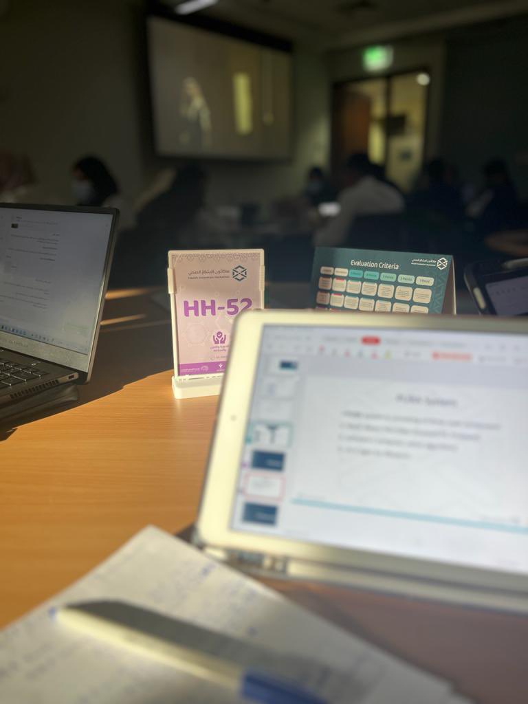 66bu__'s tweet photo. سعيده بمشاركتي في هاكاثون الابتكار الصحي الثالث  ، تجربة جدًا مميزه❤️  #KSAU_Hackathon https://t.co/fUe1DlENWW