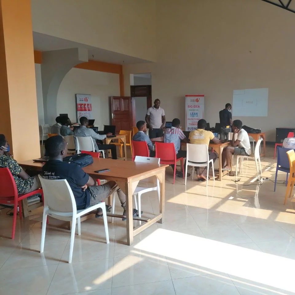 GDG Cloud Mbarara | #BuildwithAI tweet media