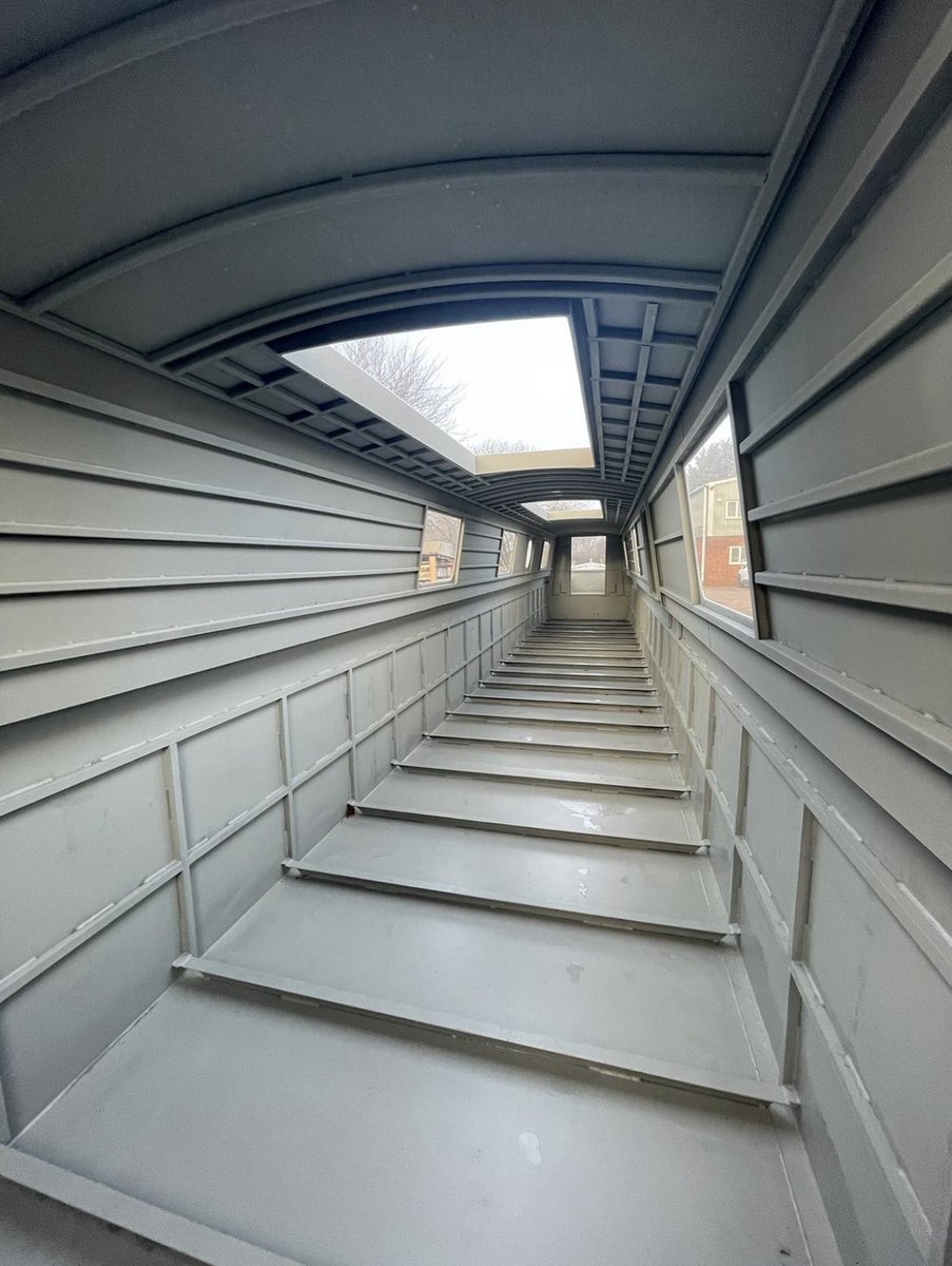 NBL_Unlocked's tweet photo. Beyond excited that our Narrowboat shell is finished and awaiting delivery to @oakumsltd. Take a look. #newboat #boatlife #narrowboatlife #boatsthattweet #oakumsltd #colecraft https://t.co/JE4G2GoxA2