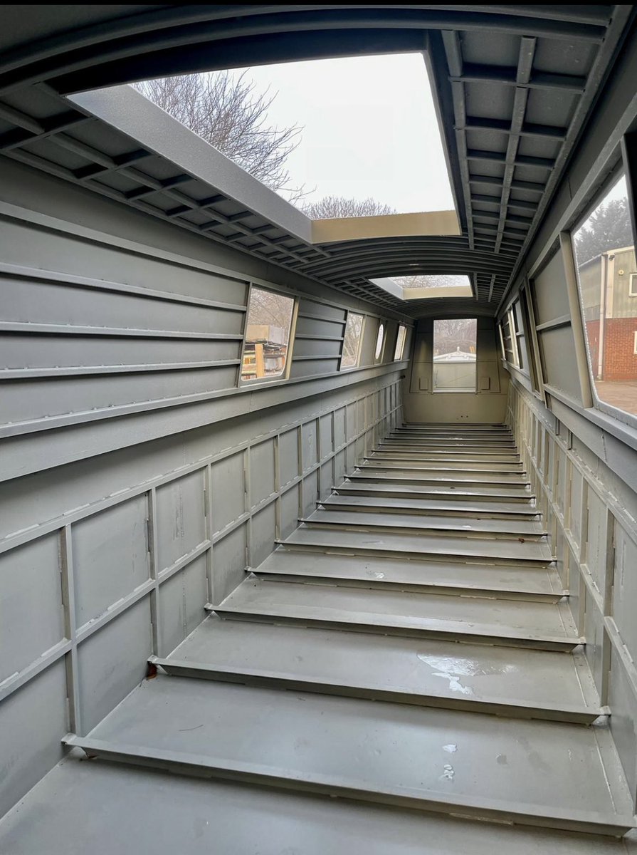 NBL_Unlocked's tweet photo. Beyond excited that our Narrowboat shell is finished and awaiting delivery to @oakumsltd. Take a look. #newboat #boatlife #narrowboatlife #boatsthattweet #oakumsltd #colecraft https://t.co/JE4G2GoxA2