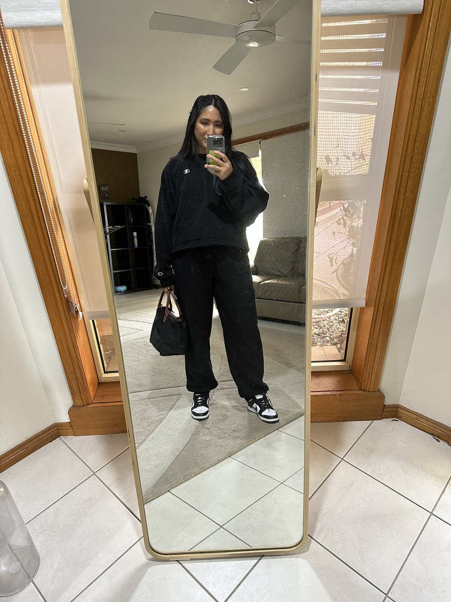 thegenywoman's tweet photo. I’ll take any excuse to wear co-ord. TYVM 👻✨ #OpenCloset https://t.co/giarwXTRZI