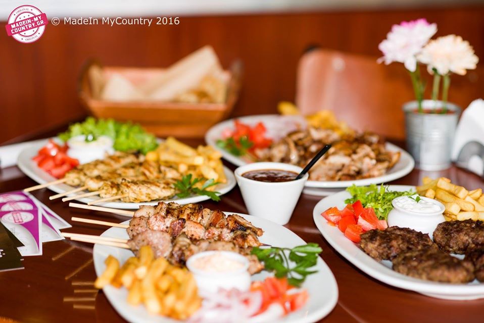 Madein_Dining's tweet photo. Local, traditional..MadeinMycountry🍗🍖🥓🍟
Sponsors of local history,culture and Art
Local foods

#Gyros,#Kebab,#Grill,#VillageCooking,#Traditional,#LocalRecipes,#MadeinMycountry,#TraditionalStyleCooking,#BBQ,#LocalBBQ,#Charcoal,#LocalMeats,#gyro,#Mediterranean,#Food,#foodlover https://t.co/KemMftiO0g