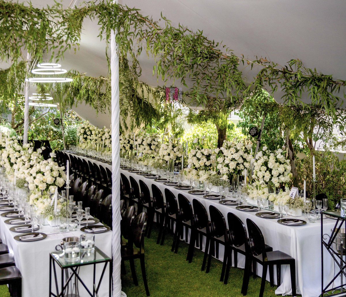 nonoevents's tweet photo. Kulwamkelo LoMkhwenyana 🐄 
Intimate Traditional Union and Celebration
Thank you @TshepiVundla &amp; @JRafrika 🙏
#IntimateCelebration 
#Black&amp;WhiteTheme #StretchTent #FormalSeating #Flowers #Candles
#NonoEvents https://t.co/prPzUa7stp