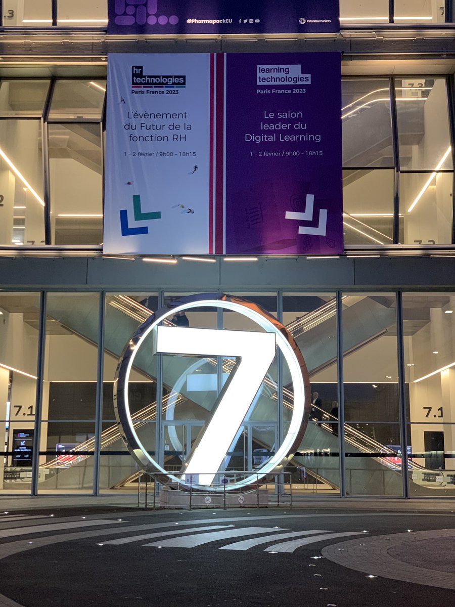 ThomasChardin's tweet image. #HRtechFR : the place to be ! H-1