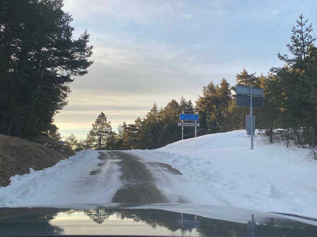 MuseoAutomocion's tweet photo. 🏎📣Actualidad Rally de Monte-Carlo Historique🏎📣

Animo @Lmretrocar !!!!    A pesar del hielo y la nieve enhorabuena por un trabajo bien hecho. 

Hoy, el equipo salmantino saldrá de #Valence  destino #Mónaco y  a mediodía, sobre las once, partirán a #Coldebraus y #coldeturini https://t.co/ZilWIAyUsZ