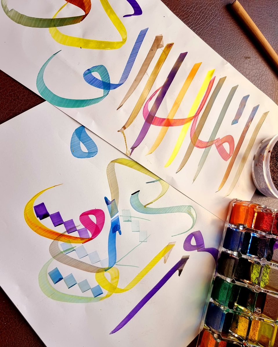 OkashaCF's tweet photo. The Arabic language is beautiful in itself but when written in calligraphy it has a charm of its own!
#calligraphy #moderncalligraphy #calligraphymasters #calligraphycommunity #arabiccalligraphy #islamiccalligraphy #LearnCalligraphy #okashacalligraphyfoundation #thuluthscript https://t.co/z2TAvVfh9Z