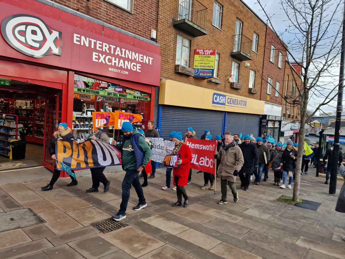 Callum_SEND's tweet image. Wakefield rally #PayUp #ValueEducation #ValueEducators @NEUnion