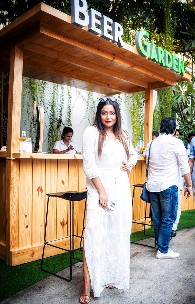 sayantani8's tweet photo. Some glimpses from the beaming brunch at the beer garden
#latepost #winter #kolkata #brunchtime #throwbackevent #sundaybrunch https://t.co/zWrBjAJdOU