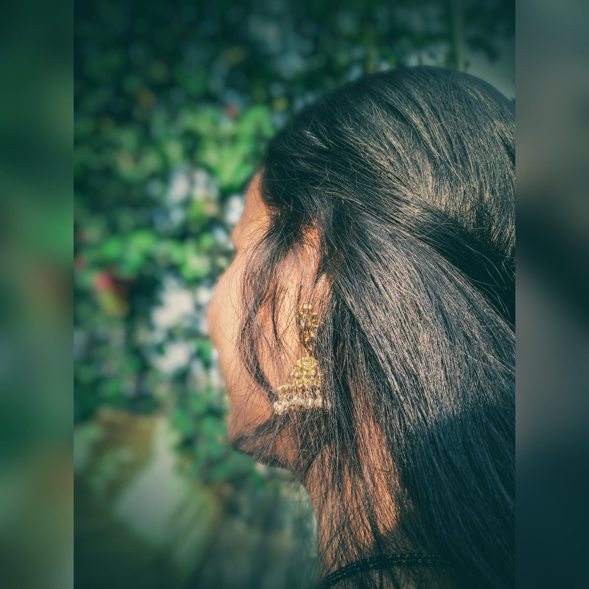 संसार का बंधन मतलब माया,यह माया ऐसी भ्रम है जैसे सूर्य का पूर्व दिशा में उगना और पश्चिम में डूबना ... ॐ 🙏