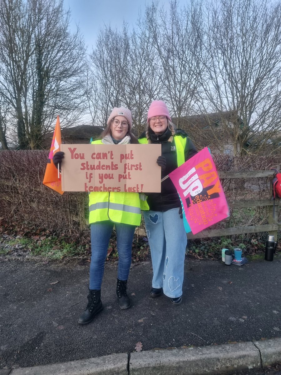 KimBCrisp's tweet photo. Full support for #TeacherStrike today #TimeForChange @KatieLuddy https://t.co/q8HVrGGt0e