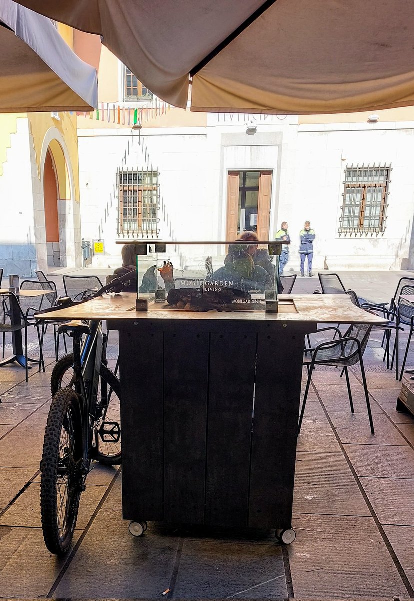 MauSbogar's tweet photo. In #Bici ai #boschetti di #Muggia
Relax in piazza alla fine del giro (impegnativo!)
@DiscoverTrieste @regioneFVGit @FVGlive @somewherefvg @trieste_in @Ipocontro @yrmaysy @stregapoeta @Amfortas @EmanuelaCaccia7 @patrizia_fonda @ANGELACHIDDEMI @vatuttobene58 @LivioMetton @gmdb https://t.co/aHOBKMDWDu