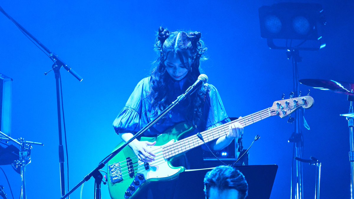 📸
緑のフェンダーでは
Low Aたくさん弾いてたので
わたし史上1番ダークな音してました🤭

アーカイブ配信にて2/12(日)23:59まで視聴可能📺
視聴はこちらから⏬
l-tike.zaiko.io/e/sf35thlive
#ストリートファイター35周年記念ライブ
#SF35thLive 
#ストリートファイター