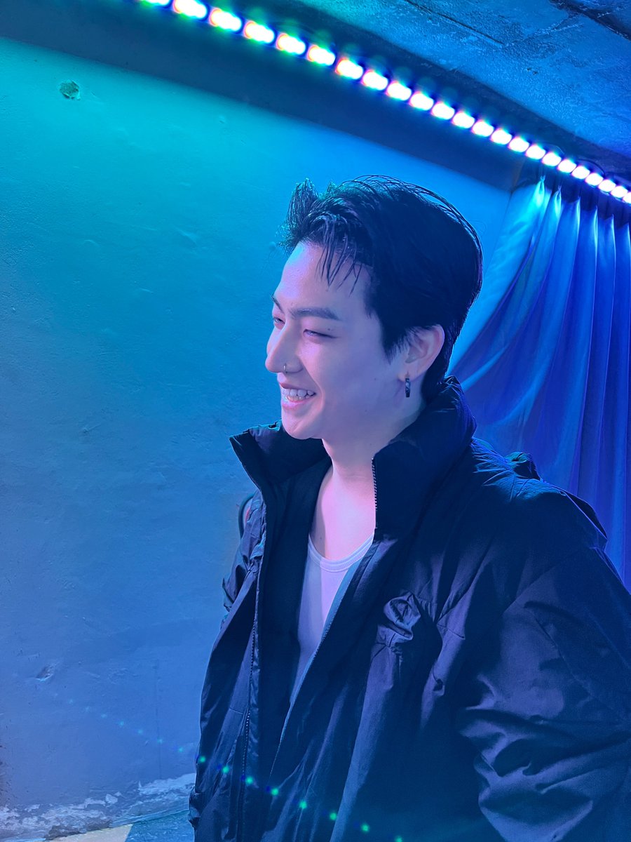 archivemagJAYB's tweet photo. behind
https://t.co/DMKpKFf5fk https://t.co/XgNnw4GkMZ