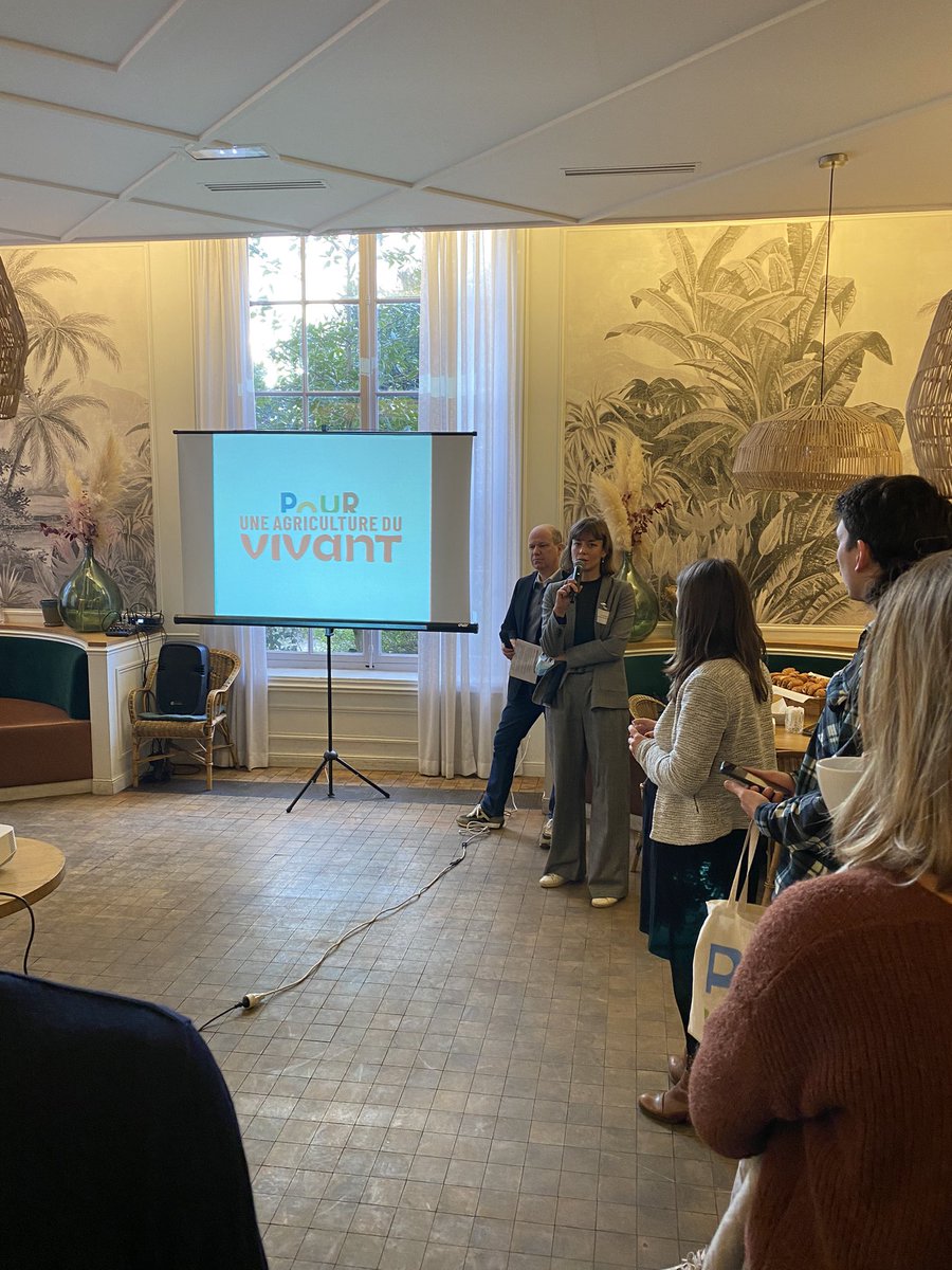 Présentation ce matin du Manifeste de <a href="/Agriduvivant/">Pour une Agriculture du Vivant</a> en présence de nombreux partenaires dont Trame 👍