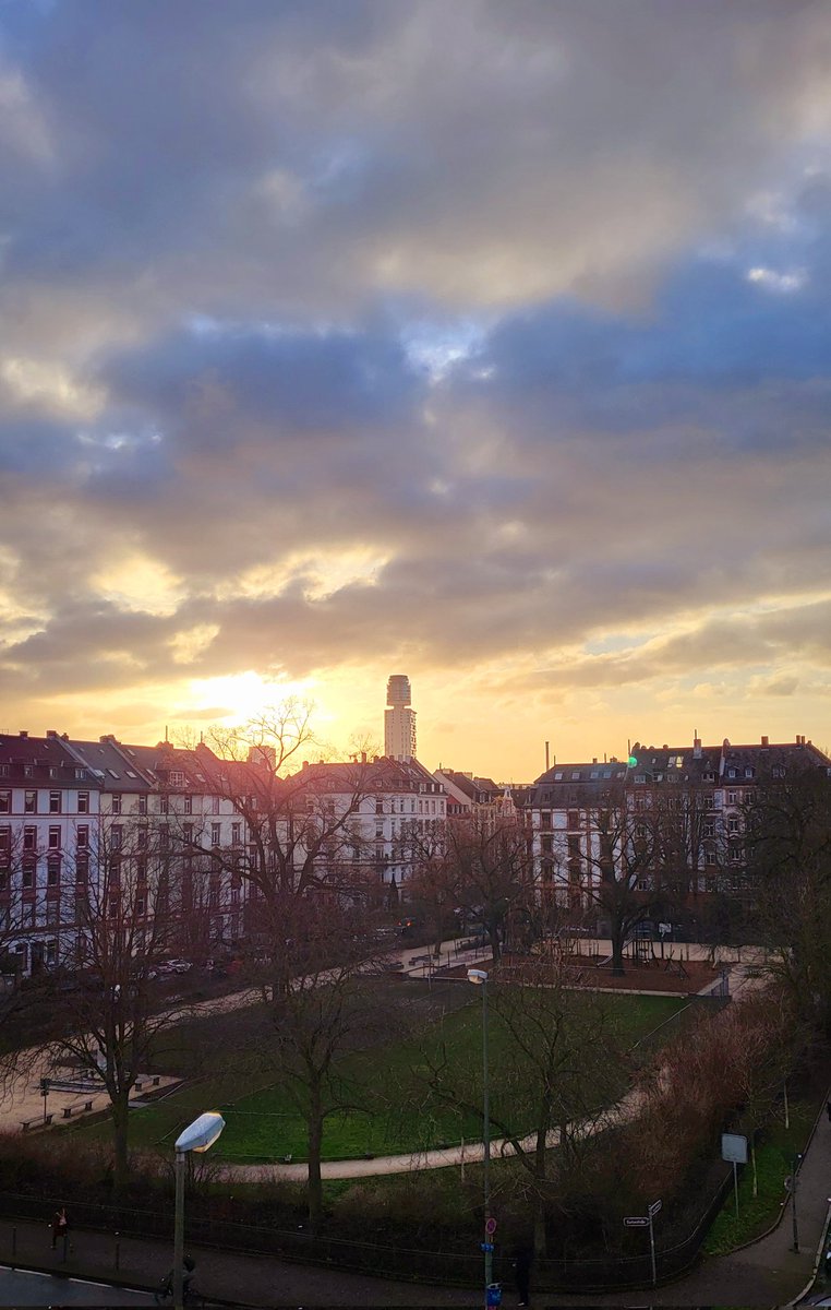 Good morning, Germany! Ready for the next level verification? 
#kyc #videoident #payment #banking #identification