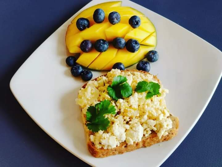 Tofu scramble 🌱❤️💚
#freefrom #homecooked #foodblogger #vegancommunity #foodphotography #plantbasednutrition #energybooster #veganuk #keto #paleo #one2onediet #slimmingworld #weightlosscommunity #lifestylechange #HealthyFood #diet #plantpower #Healing #chef 💜