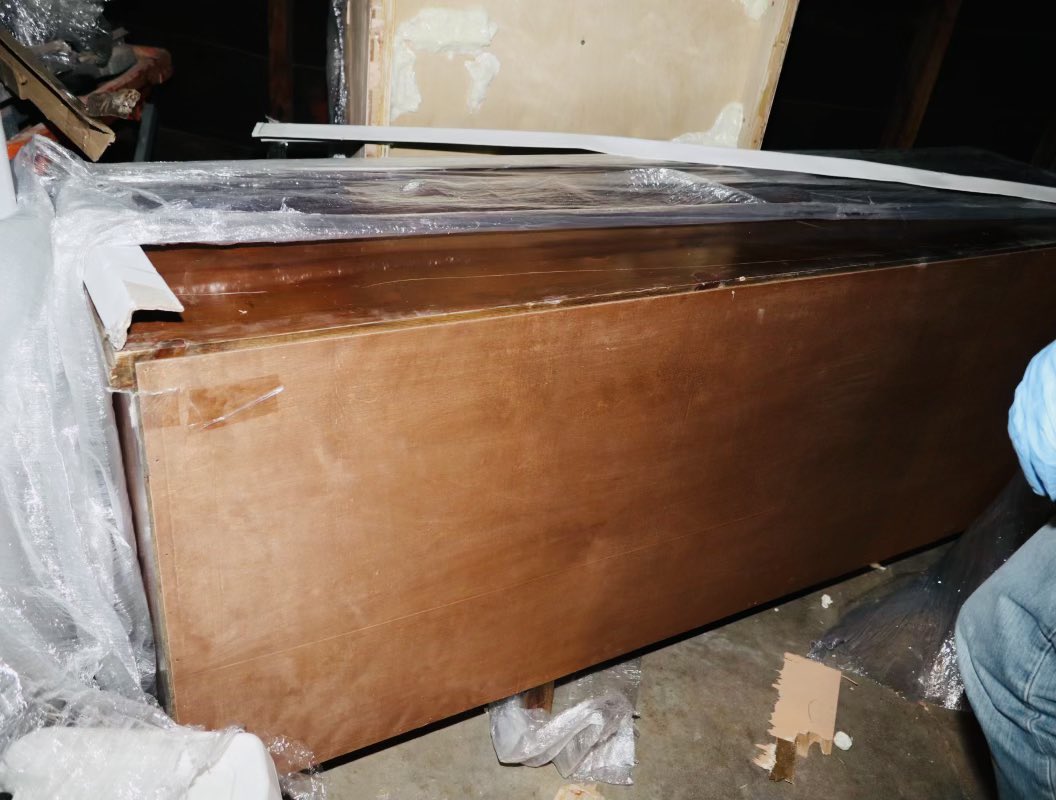 LAPDCARRANZA's tweet photo. The furniture delivery has arrived! Your #GND Group 4 #LAIMPACT & #K9 #Jag seized 300 pounds of #meth from a Drug Trafficking Organization (DTO) 2 arrested, $19.9 M street value! The #relentless pursuit continuous... #LAPD https://t.co/0sNFLLnLor