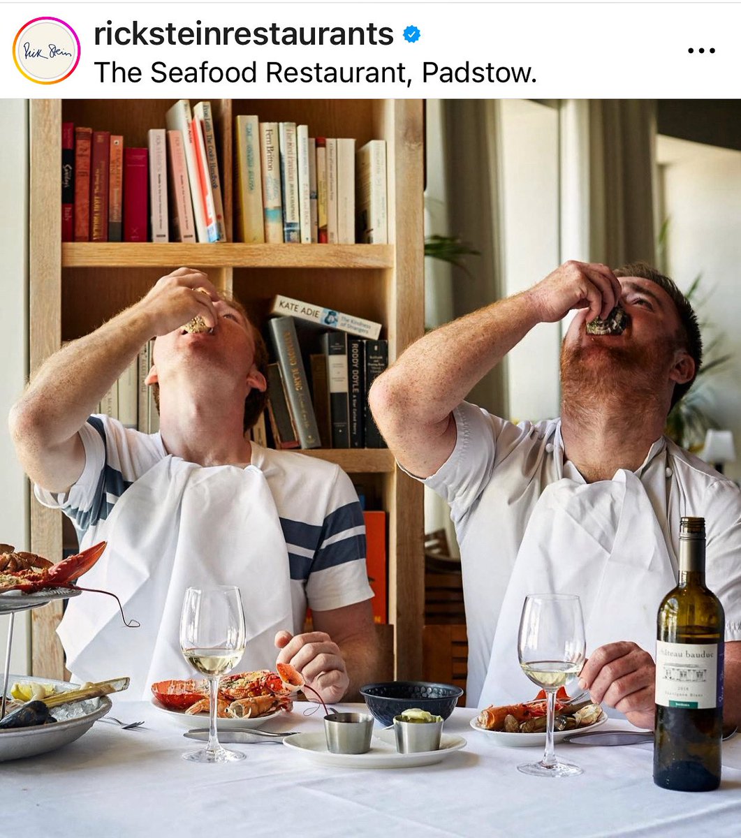 ChateauBauduc's tweet photo. From @RickSteinRest on Insta: ‘There’s nothing quite like freshly shucked oysters and a glass of crisp French white to start a long, leisurely lunch at The Seafood Restaurant 😍’
@CharlieStein1 @JackStein
#steins #rickstein #jackstein #charliestein #oysters #shellfish #seafood https://t.co/uzBHZrkSti