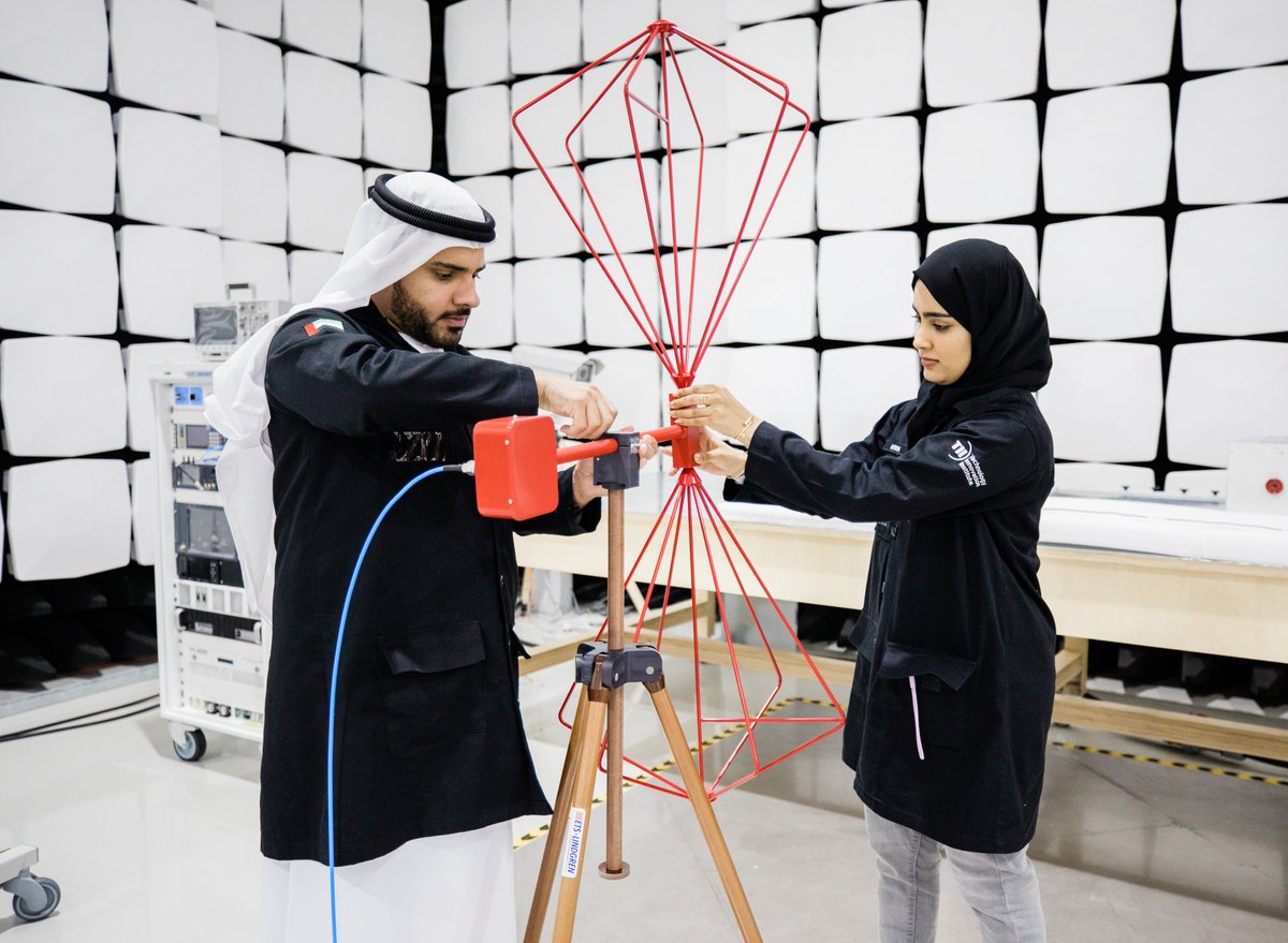 TIIuae's tweet photo. Get ahead of #EMCEngineering challenges with innovative solutions from TII's Directed Energy Research Center. Our experts explore holistic approaches inspired by real-world industrial issues.
Learn more: https://t.co/4o07zuQgd9
#Innovation #Research #Tech #DirectedEnergy https://t.co/pmMereZKET