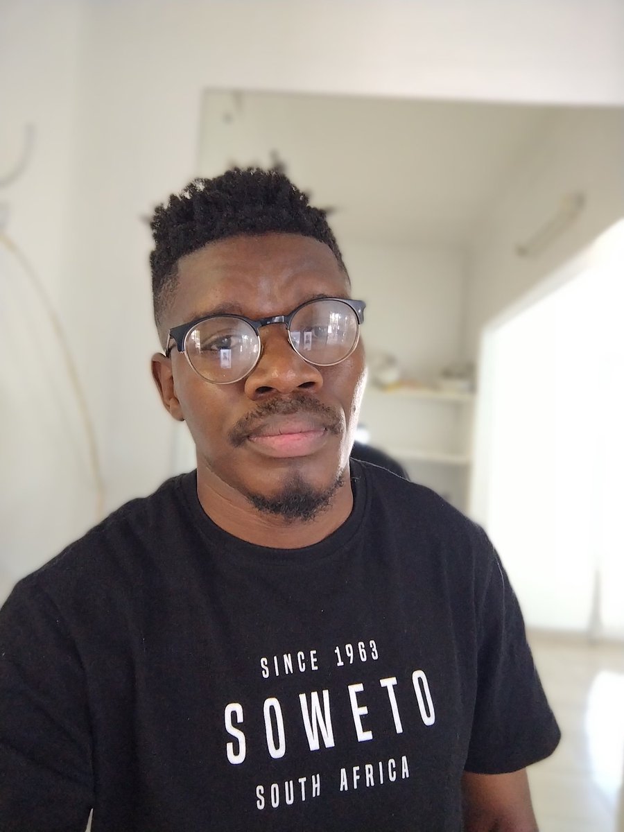 Keviarone's tweet image. We are an apparel brand selling personalized t-shirts.

T-shirt - R250