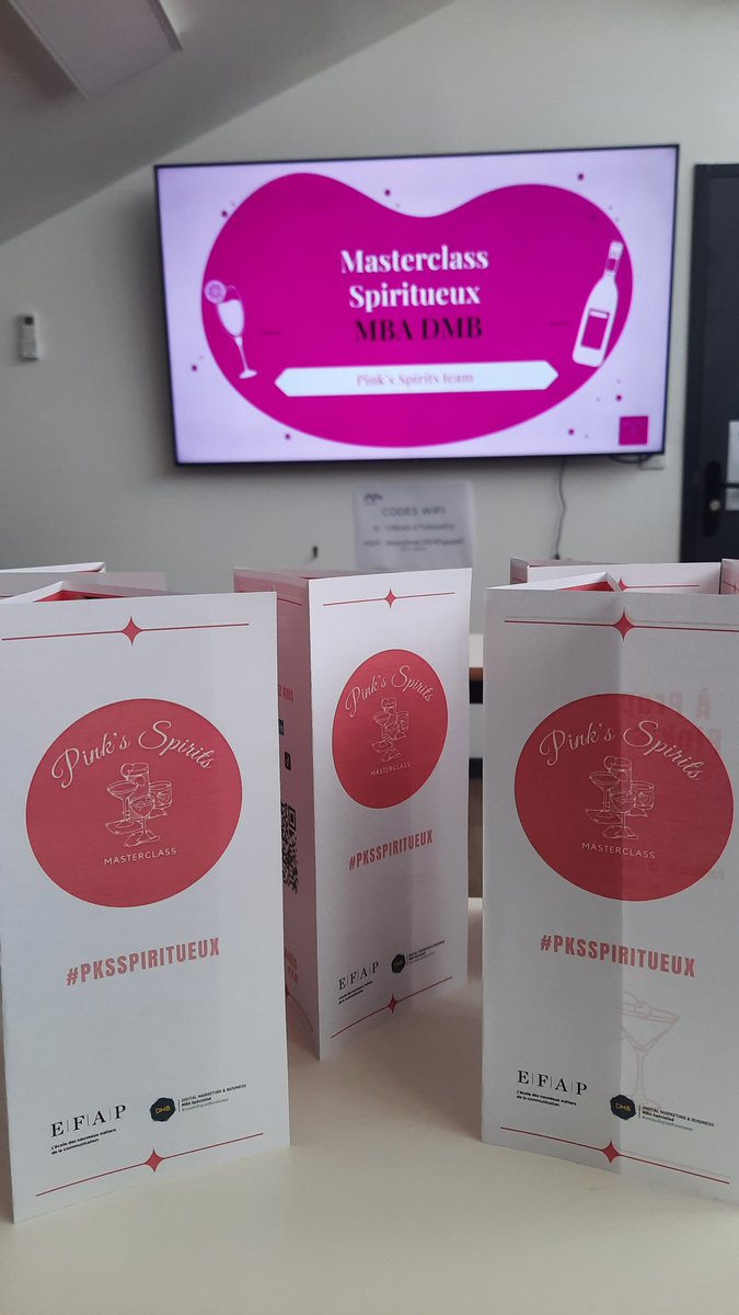 Petit souci de logistique,  nous commencerons avec un peu de retard!
Restez connectés !